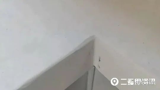 DƬ